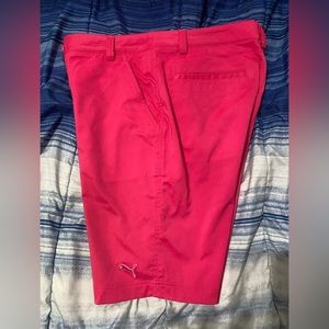Fuschia Puma Men’s Golf Shorts 32